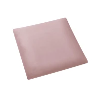 Panel ścienny tapicerowany 3D o wymiarze 30x30 wezgłowie w kolorze różowym.