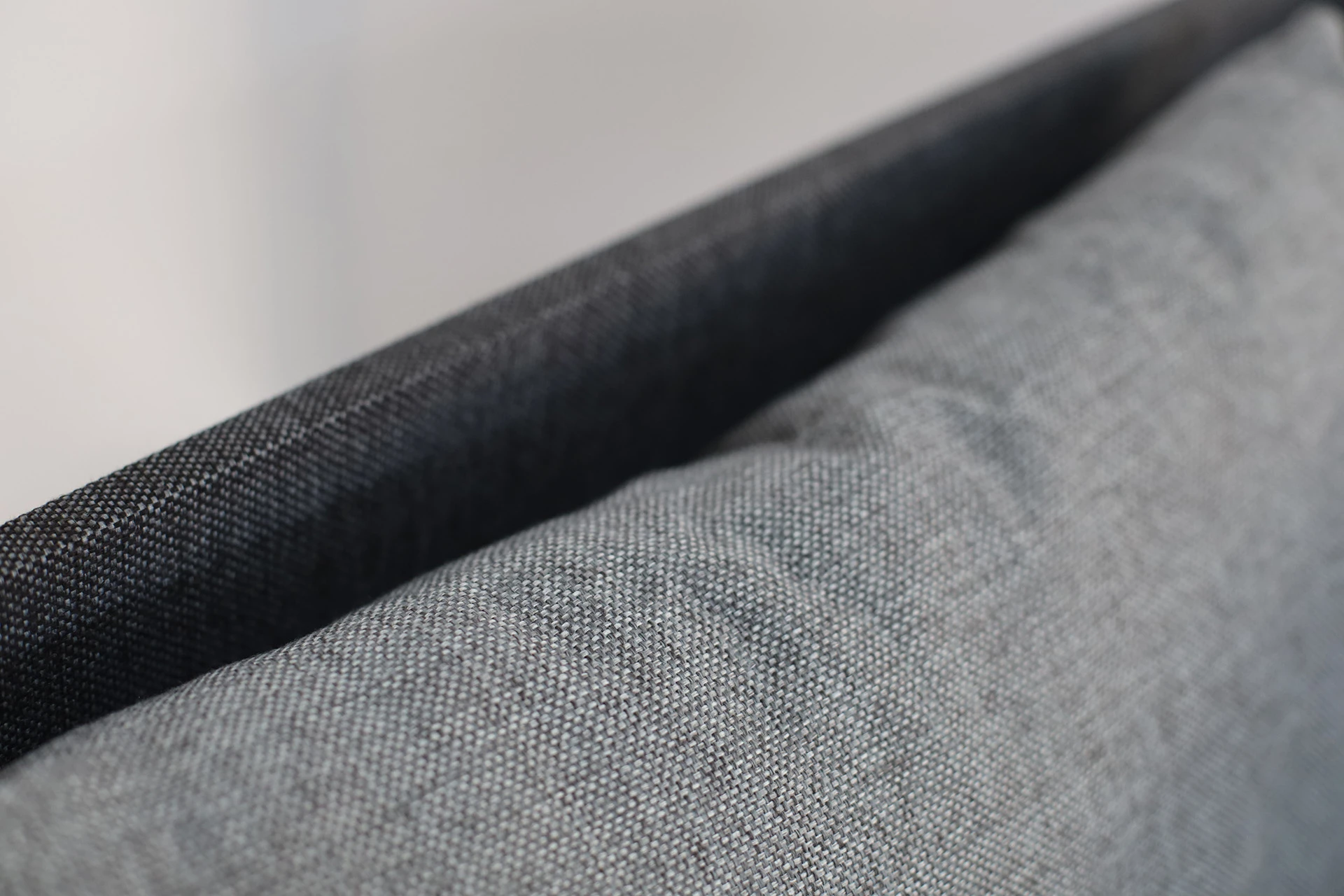 Tapczan łóżko jednoosobowe z pojemnikiem Hirek Eko 90x200 Grafitowe/Szare